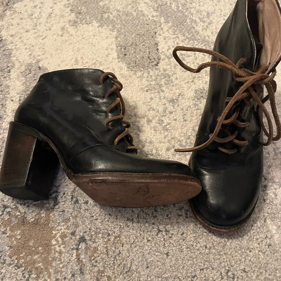 Freebird Black Leather Lace Up Boots - Picture 3 of 5